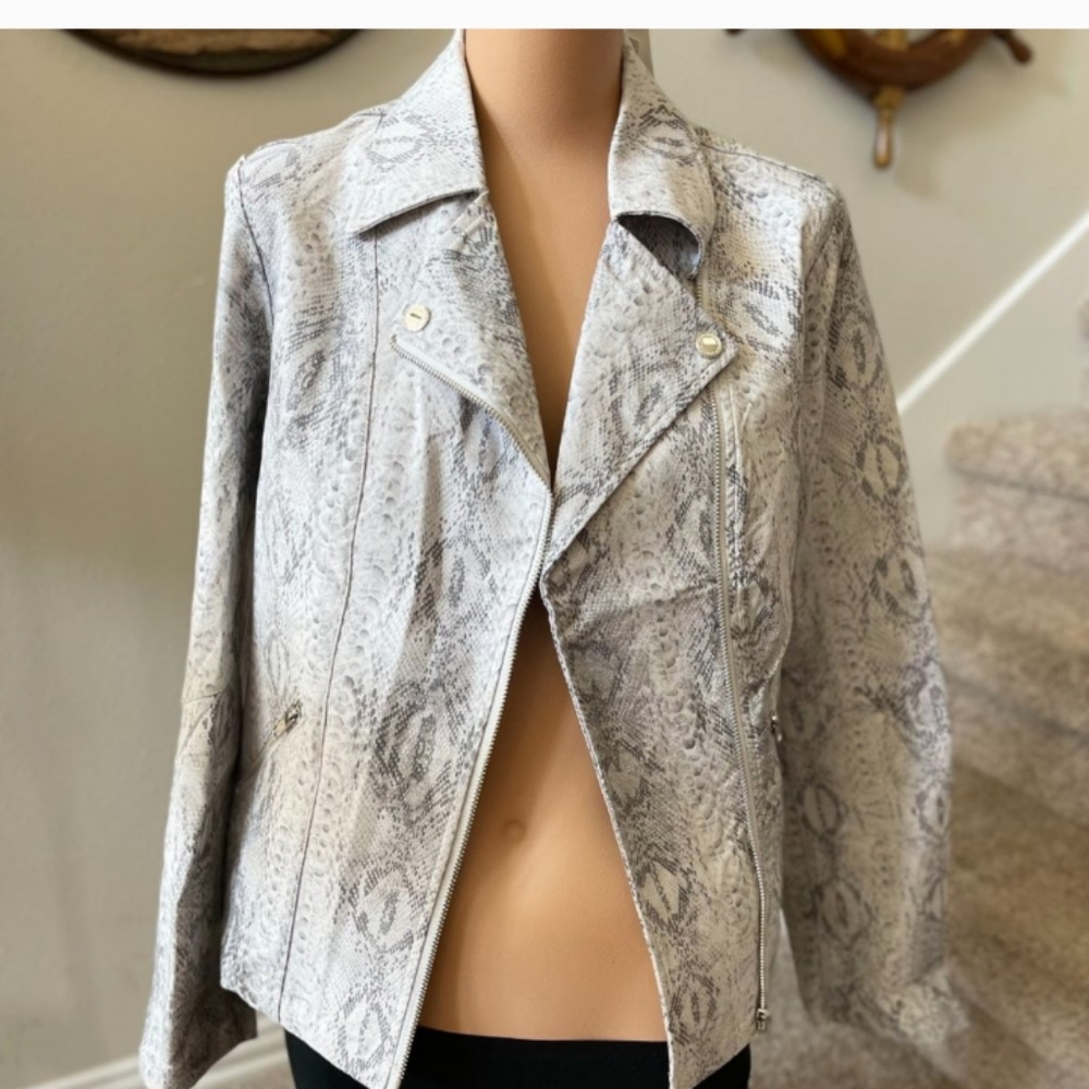 Adyson Parker Gray/ black Zip Jacket - Picture 5 of 5